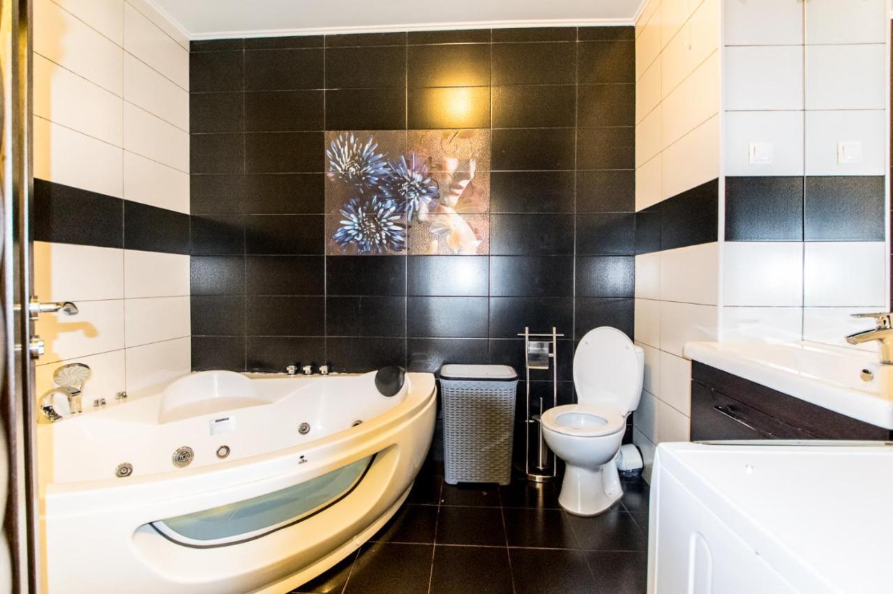 Luxury Hotel Riviera Cluj-Napoca Exterior photo